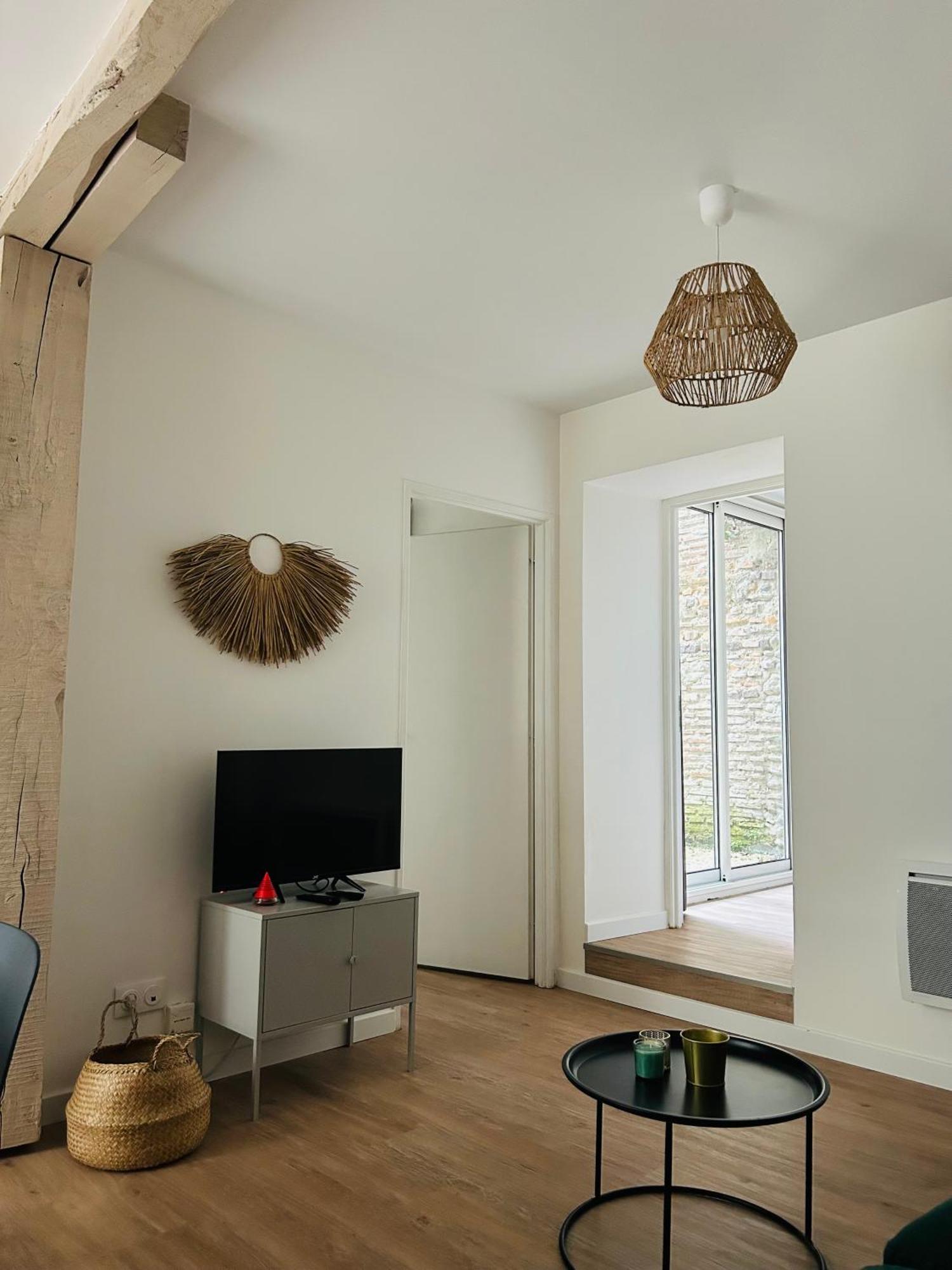 Le Patio : Appartement Chic 3 Chambres Au Coeur De 포 외부 사진