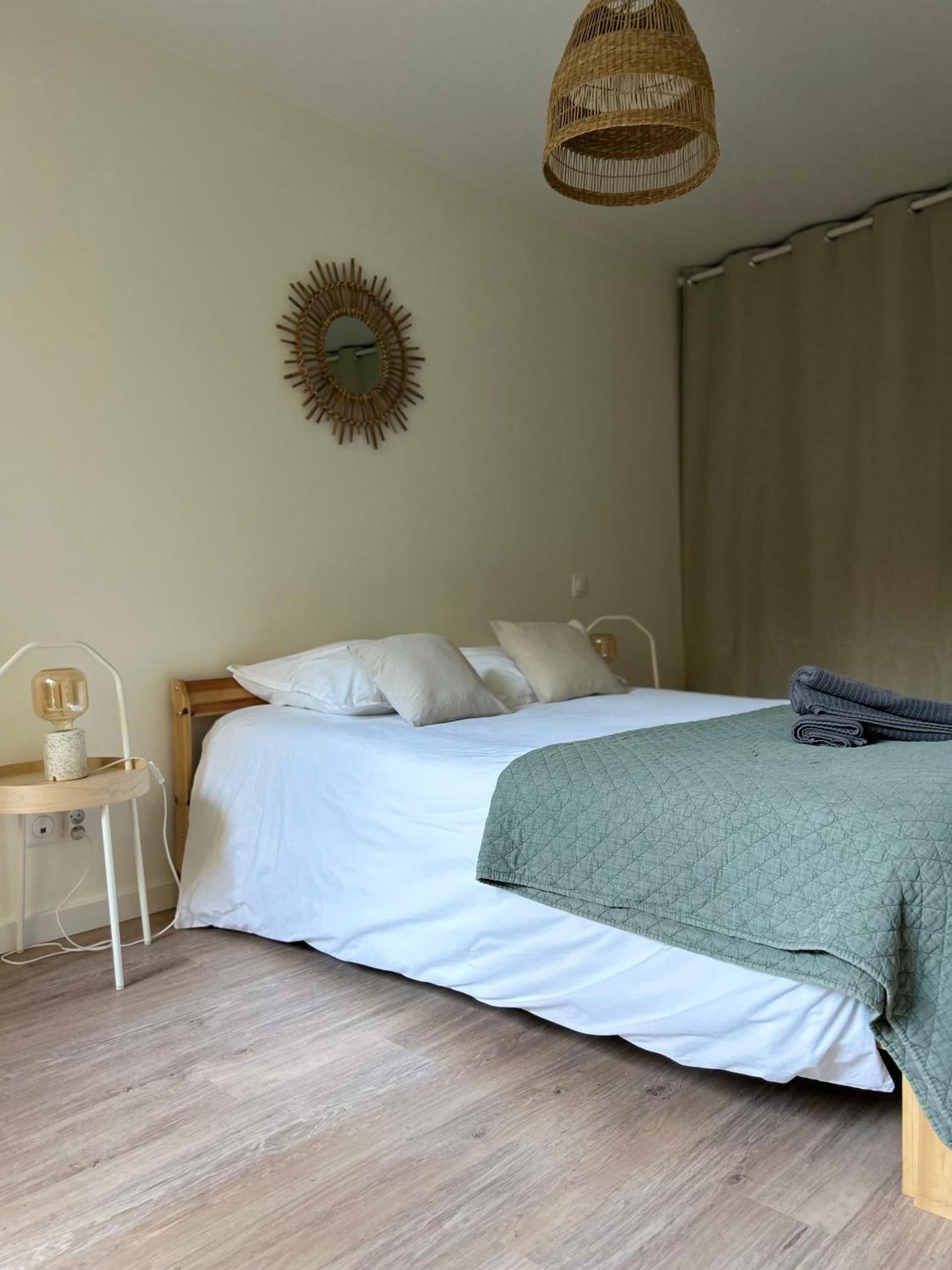 Le Patio : Appartement Chic 3 Chambres Au Coeur De 포 외부 사진