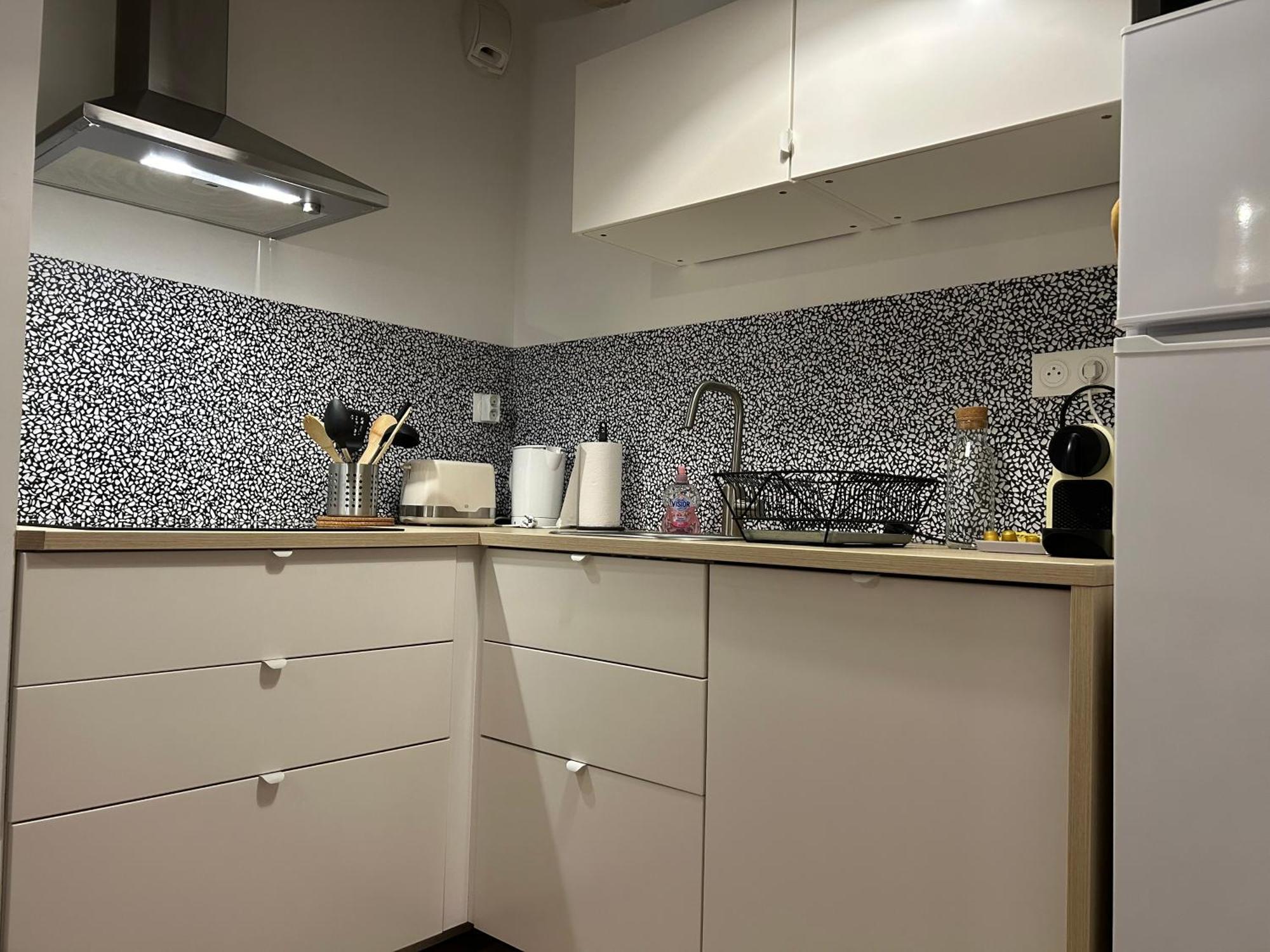 Le Patio : Appartement Chic 3 Chambres Au Coeur De 포 외부 사진